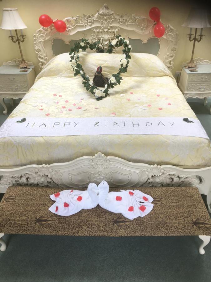 Pheasant Suites Colchester Esterno foto